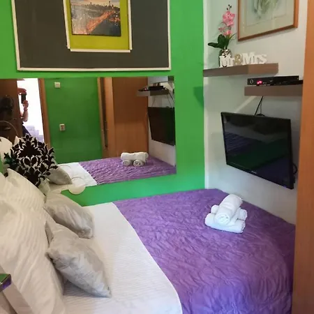 S-Type Apartment In The Center Split