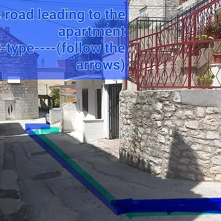 S-type In The Center سبليت