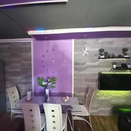 S-type In The Center Апартаменти Спліт