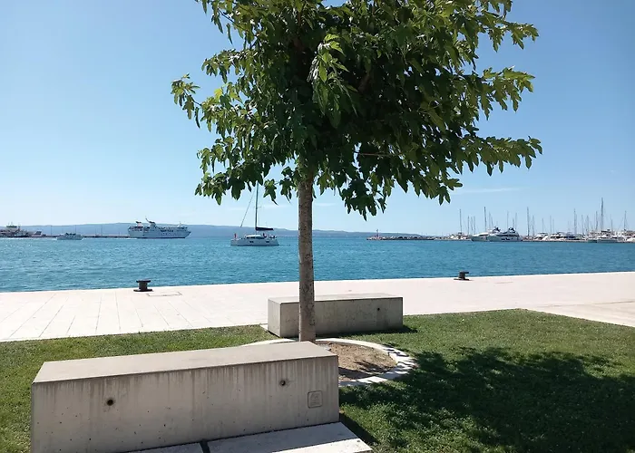 S-type In The Center 아파트 *