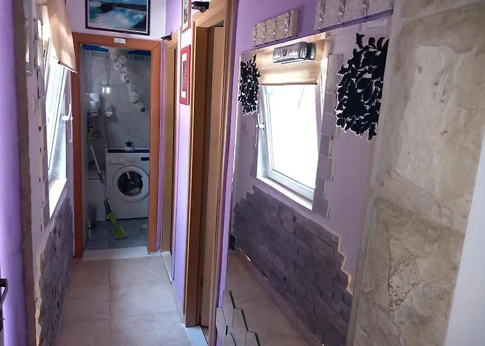 S-type In The Center 아파트 스플리트